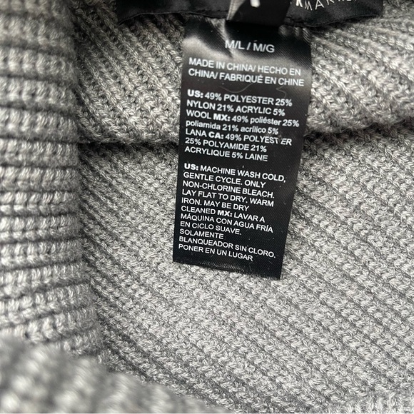 NWT White House Black Market Gray Poncho/Sweater - Picture 6 of 6